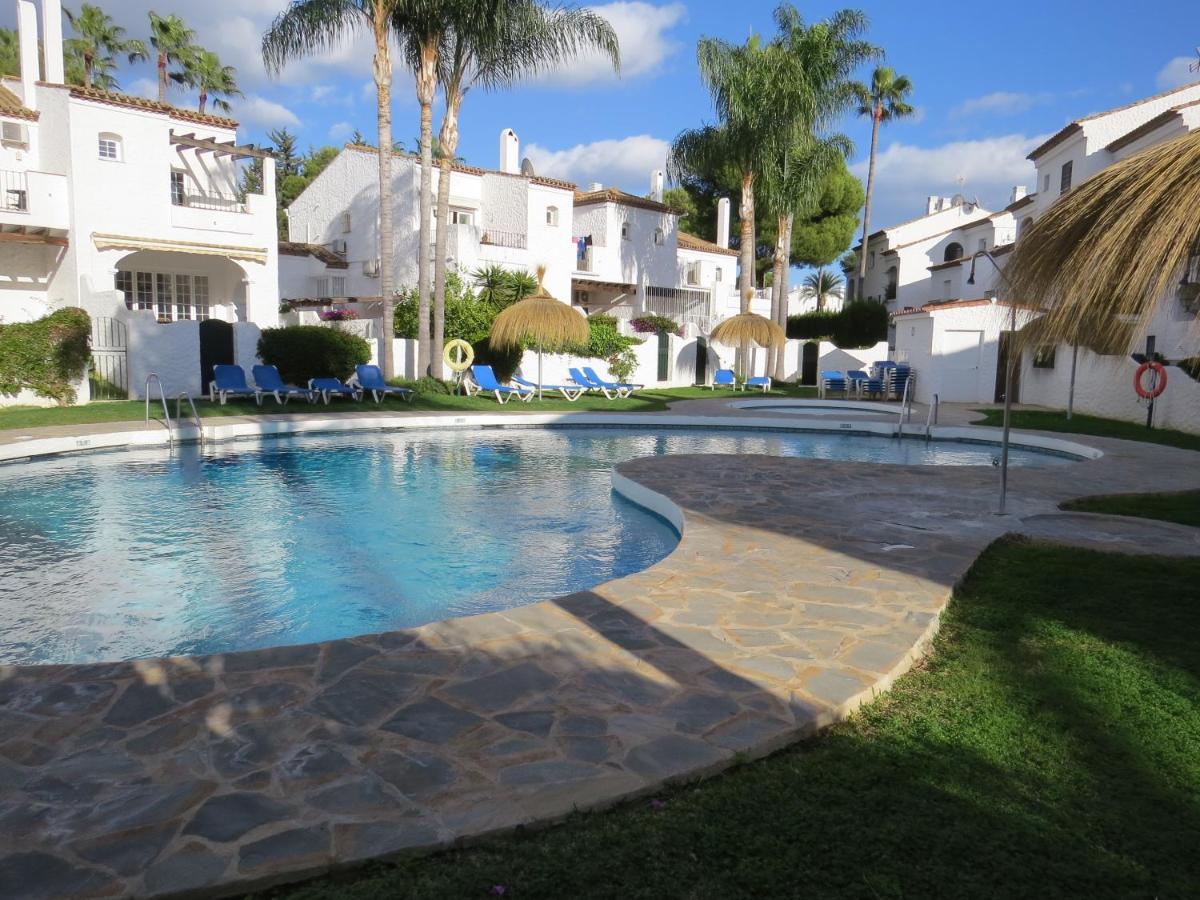 Benavista Estepona - 2 Bed Town House With Pool Villa Bagian luar foto