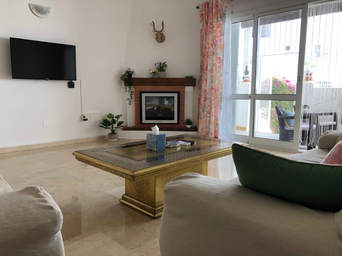 Benavista Estepona - 2 Bed Town House With Pool Villa Bagian luar foto